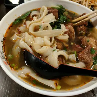 A2. Beef Stew Hand Pulled Noodles Soup A2.