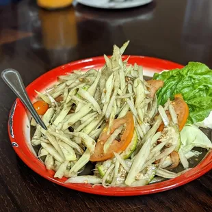 Tum Pu Ma - Papaya Salad w/blue crab