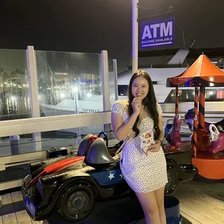 Lina L.