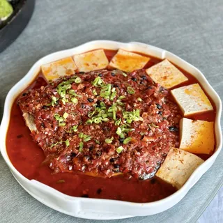 Steamed Fish Head Hunan Style