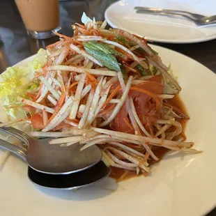Thai spicy level 1 Papaya Salad