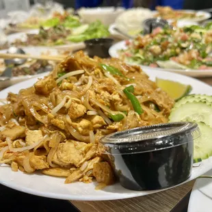 Chicken Pad Thai