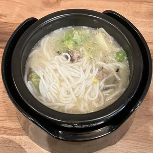 ramen and noodles, food