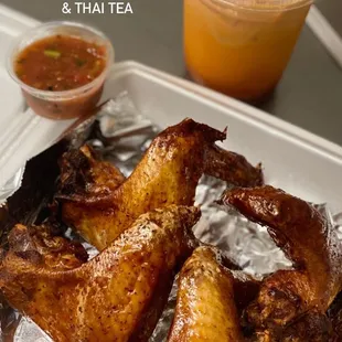 Deep fried jumbo wings &amp; Thai tea