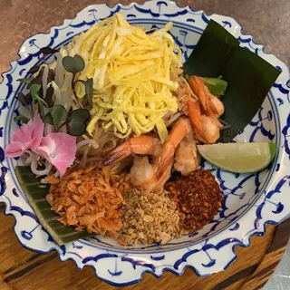 Pad Mee Lao Prawns Noodles (G)