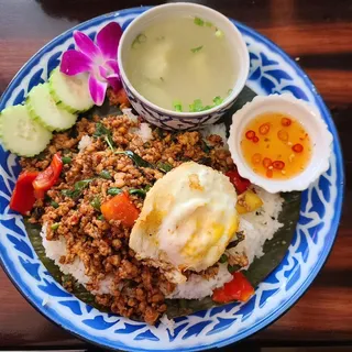 Spicy Thai Basil Chicken (G)