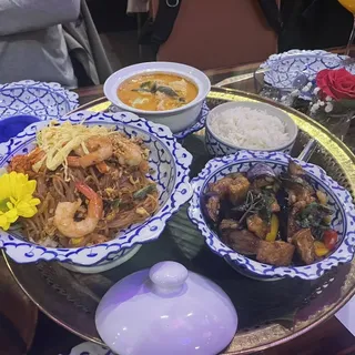 Red Curry Vegetarian (G)