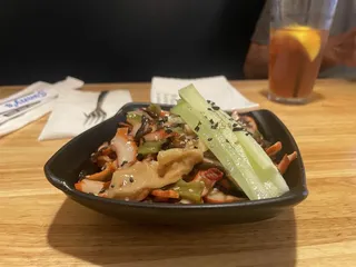 Sunny's Sushi Transmountain