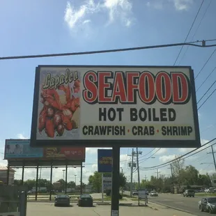 a sign for the restaurant