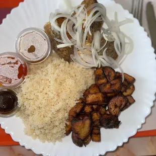 Attieke with croaker