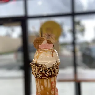 Banana caramel chocolate chip shake