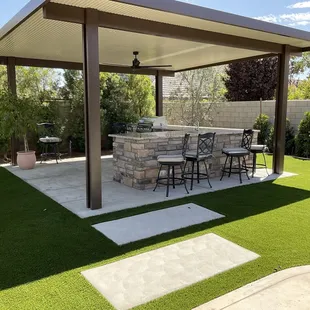 Outdoor kitchen patio