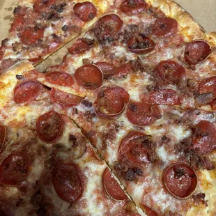 Pepperoni and Bacon Pizza from Larco Brothets