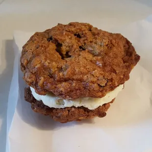 Oatmeal cream pie