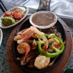 Steak and Shrimp fajita that should have been Steak and Chicken. I guess that's where my shrimp went.