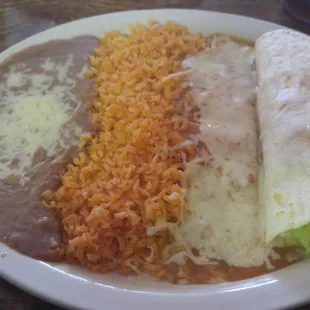 Chicken soft taco and cheese enchilada.