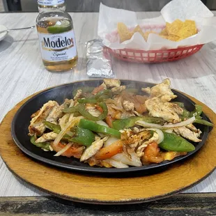 Sizzling hot chicken fajitas