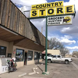 Exterior: Country Store, QuemadaNM-USA