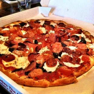 Margarita pepperoni pizza