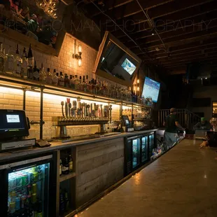 bar