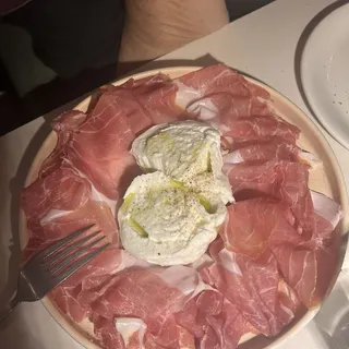 Prosciutto e mozzarella di bufala