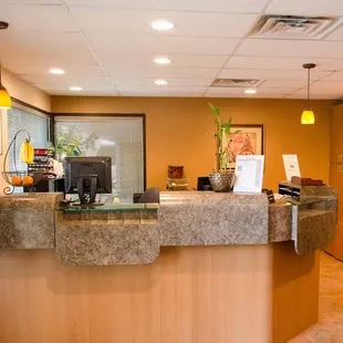 Welcome to Lark Chiropractic! Front Desk
