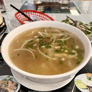 E12. Pho Ga