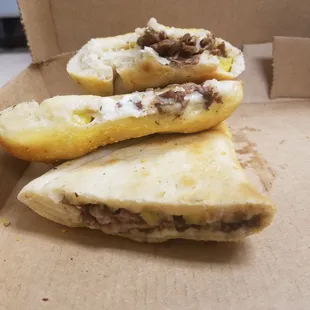 WOW! I am very upset about my Philly cheese steak calzone! Looks NOTHING LIKE THEIR PHOTOS . How can you charge $7.95 . Where is the filling