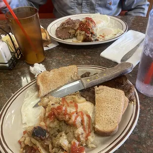 4oz Ribeye, 2 eggs, fried potatoes and toast combo