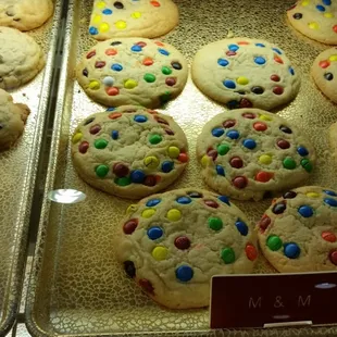 a variety of cookies