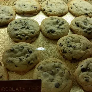 chocolate chip cookies