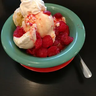 dessert, food