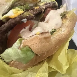 Larry&apos;s hamburger