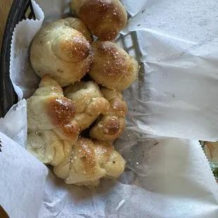 Garlic knots