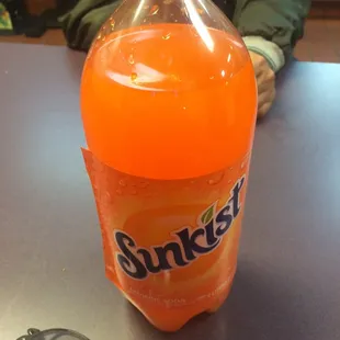 Great service &amp; nice employees. Great place for a late night snack!