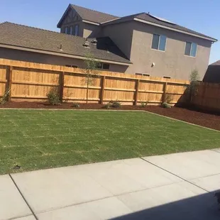Sprinklers to all plants, trees, and grass. Easy to maintain and looks great!