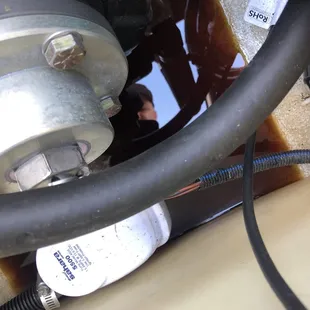 Notice the oil at the bottom. Horrible service. They didn&apos;t check the filter seal before installing.
