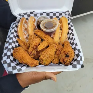 a tray of fried food