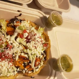 Chicken sopes