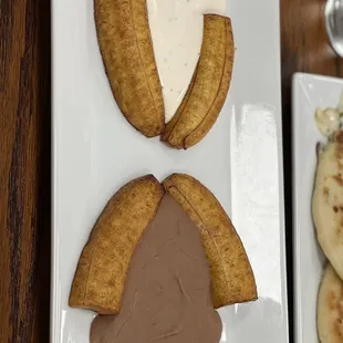Plátanos Fritos (w/Salvadoran crema and beans)
