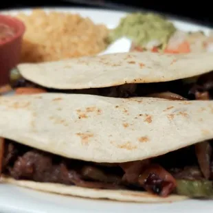 a plate of mexican food