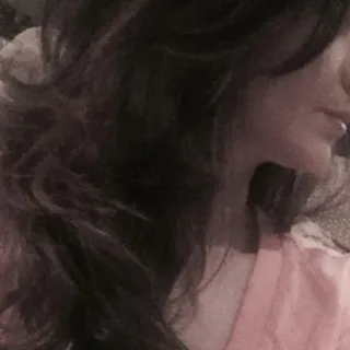 Reyna R.