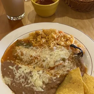 Chile Relleno lunch special and Hotchata