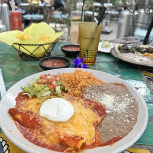 Un melted enchiladas