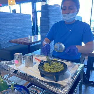 Fresh Table Side Guacamole