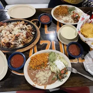 Alambre with shrimp for two