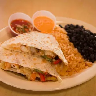 a plate of mexican food