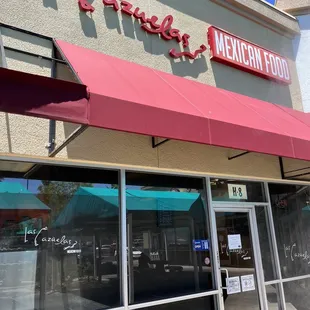 Outside La Cazuelas.