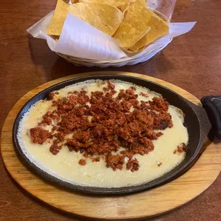 Queso Fundido w/chorizo