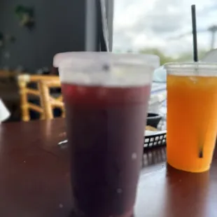 Cool Waters of Hibiscus Flower and Passion fruit | Agua Fresca de Flor de Jamaica y Maracuya
